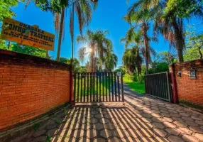 Foto 1 de Fazenda/Sítio com 4 Quartos à venda, 969m² em Parque Tropical, Araraquara