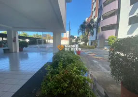 Foto 1 de Apartamento com 4 Quartos à venda, 91m² em Guararapes, Fortaleza