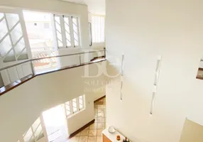 Foto 1 de Casa com 3 Quartos à venda, 330m² em Santa Amélia, Belo Horizonte