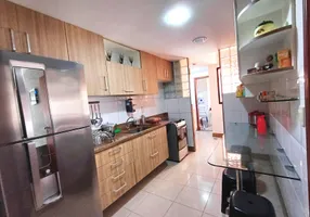 Foto 1 de Apartamento com 3 Quartos à venda, 130m² em Itapuã, Vila Velha