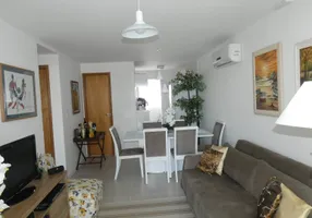 Foto 1 de Apartamento com 2 Quartos para alugar, 64m² em Guarajuba Monte Gordo, Camaçari