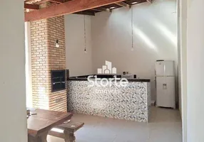 Foto 1 de Casa com 3 Quartos à venda, 220m² em Laranjeiras, Uberlândia