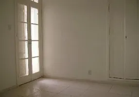 Foto 1 de Apartamento com 2 Quartos para alugar, 68m² em Benfica, Rio de Janeiro