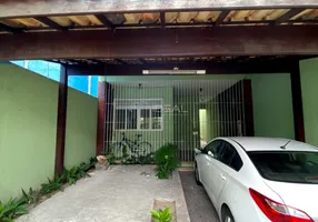 Foto 1 de Casa com 4 Quartos à venda, 128m² em Centro, Campos dos Goytacazes