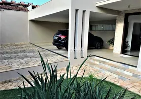 Foto 1 de Casa com 3 Quartos à venda, 282m² em Parque do Mirante, Uberaba