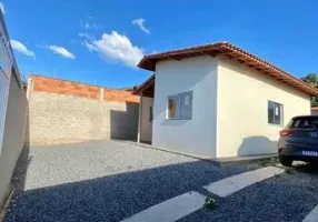 Foto 1 de Casa com 2 Quartos à venda, 82m² em Das Laranjeiras, Serra