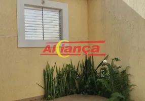 Foto 1 de Casa com 2 Quartos à venda, 70m² em Jardim Silvia, Guarulhos