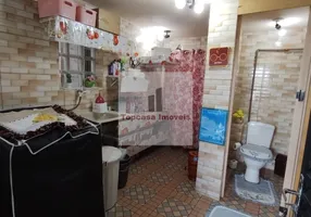 Foto 1 de Casa com 2 Quartos à venda, 250m² em Vila Quintana, São Paulo