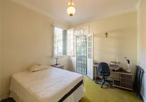 Foto 1 de Casa com 4 Quartos à venda, 260m² em Pacaembu, São Paulo