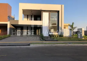 Foto 1 de Casa de Condomínio com 4 Quartos à venda, 212m² em PORTAL DO SOL GREEN, Goiânia