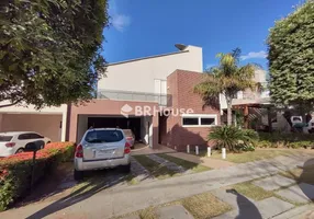 Foto 1 de Casa de Condomínio com 3 Quartos à venda, 315m² em Condomínio Belvedere, Cuiabá