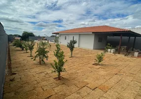 Foto 1 de Fazenda/Sítio com 3 Quartos à venda, 190m² em CARDEAL, Elias Fausto