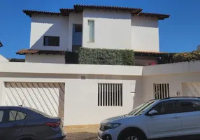 Foto 1 de Sobrado com 4 Quartos à venda, 450m² em Fundinho, Uberlândia