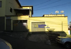 Foto 1 de Casa com 3 Quartos à venda, 180m² em Vila Pérola, Contagem