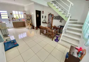 Foto 1 de Casa de Condomínio com 2 Quartos para alugar, 61m² em Morro Do Algodao, Caraguatatuba