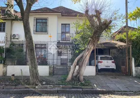 Foto 1 de Casa com 4 Quartos à venda, 337m² em Azenha, Porto Alegre