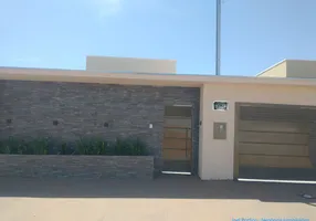 Foto 1 de Casa com 3 Quartos à venda, 209m² em Setor Cristina II Expansao, Trindade