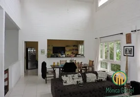 Foto 1 de Casa de Condomínio com 4 Quartos à venda, 205m² em Jardim Indaiá, Embu das Artes