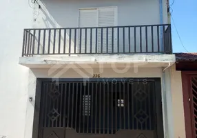 Foto 1 de Casa com 3 Quartos para alugar, 120m² em Jardim Tangará, São Carlos