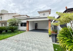 Foto 1 de Casa de Condomínio com 3 Quartos para alugar, 250m² em Arua, Mogi das Cruzes