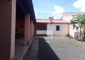 Foto 1 de Casa com 2 Quartos à venda, 170m² em Santa Cecilia, Paulínia