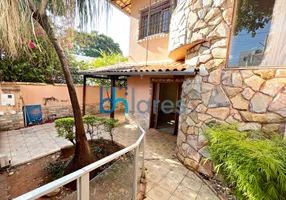Foto 1 de Casa com 3 Quartos à venda, 133m² em Castelo, Belo Horizonte