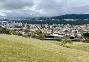 Foto 1 de Lote/Terreno à venda, 4377m² em Trindade, Florianópolis