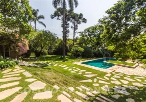 Foto 1 de Casa com 4 Quartos à venda, 858m² em Jardim Guedala, São Paulo