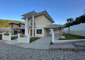Foto 1 de Casa de Condomínio com 4 Quartos para venda ou aluguel, 200m² em Albuquerque, Teresópolis