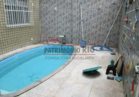 Foto 1 de Casa com 4 Quartos à venda, 250m² em Vista Alegre, Rio de Janeiro