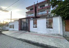 Foto 1 de Apartamento com 3 Quartos para alugar, 100m² em Itacolomi, Balneário Piçarras