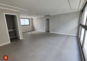 Foto 1 de Apartamento com 3 Quartos à venda, 108m² em Centro, Florianópolis