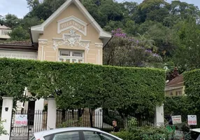 Foto 1 de Casa com 5 Quartos para venda ou aluguel, 200m² em Centro, Petrópolis