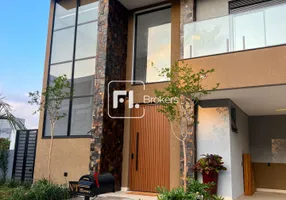 Foto 1 de Casa de Condomínio com 4 Quartos à venda, 323m² em Alphaville, Santana de Parnaíba
