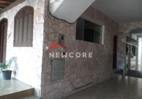 Foto 1 de Casa com 8 Quartos à venda, 500m² em Água Branca, Contagem