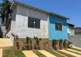 Foto 1 de Casa com 2 Quartos à venda, 65m² em Cezar de Souza, Mogi das Cruzes