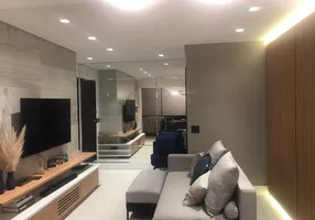 Foto 1 de Apartamento com 2 Quartos à venda, 60m² em Cambuci, São Paulo