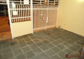 Foto 1 de Casa com 2 Quartos à venda, 100m² em Vila Iapi, Taubaté