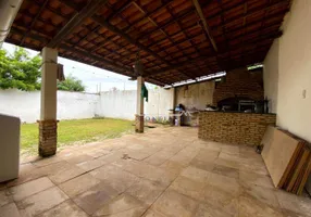 Foto 1 de Casa de Condomínio com 4 Quartos à venda, 220m² em Jacunda, Aquiraz