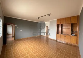 Foto 1 de Casa com 4 Quartos para alugar, 230m² em Vila Santa Isabel, Campinas