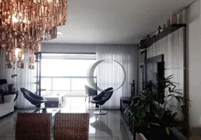 Foto 1 de Apartamento com 3 Quartos à venda, 223m² em Jardim Astúrias, Guarujá