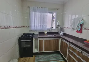 Foto 1 de Apartamento com 2 Quartos à venda, 94m² em Vila Guilhermina, Praia Grande