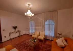 Foto 1 de Casa com 4 Quartos à venda, 240m² em Jardim Continental, Jaú