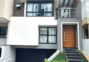 Foto 1 de Casa de Condomínio com 3 Quartos à venda, 198m² em Pinheirinho, Curitiba