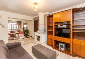 Foto 1 de Casa com 3 Quartos à venda, 218m² em Capão da Imbuia, Curitiba
