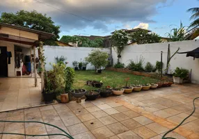 Foto 1 de Casa com 4 Quartos à venda, 224m² em Solange Parque I, Goiânia