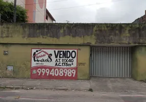 Foto 1 de Casa com 4 Quartos à venda, 173m² em Montese, Fortaleza