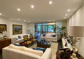 Foto 1 de Apartamento com 4 Quartos à venda, 198m² em Jardim Oceanico, Rio de Janeiro