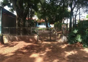 Foto 1 de Fazenda/Sítio com 2 Quartos à venda, 120m² em , Itirapina