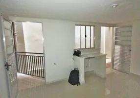 Foto 1 de Casa com 1 Quarto para alugar, 50m² em Cidade das Flores, Osasco